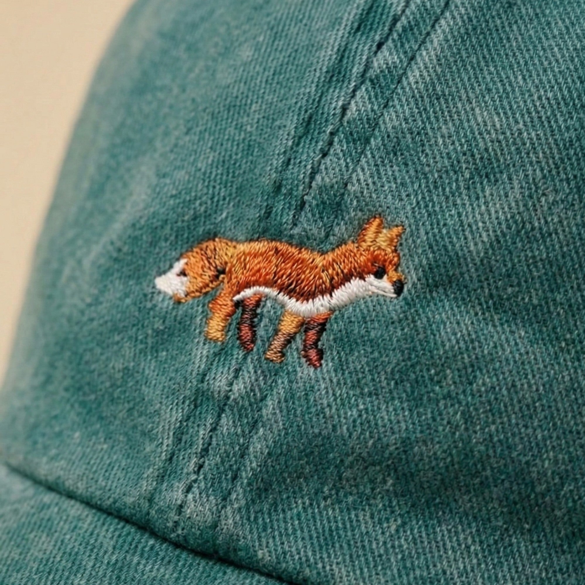 ARARAT Fox Embroidered Cap - ARARAT