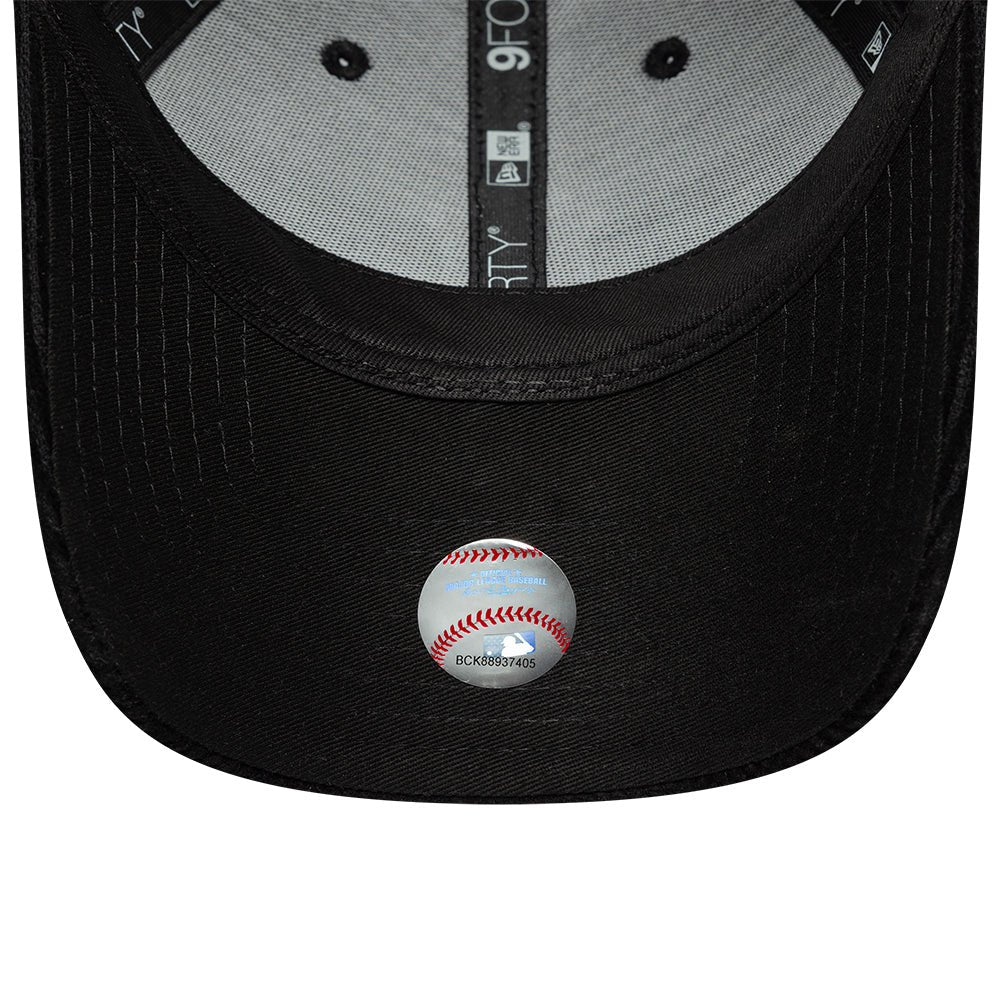 New Era 9FORTY NY Yankees Cap - Women's Cord Black - ARARAT