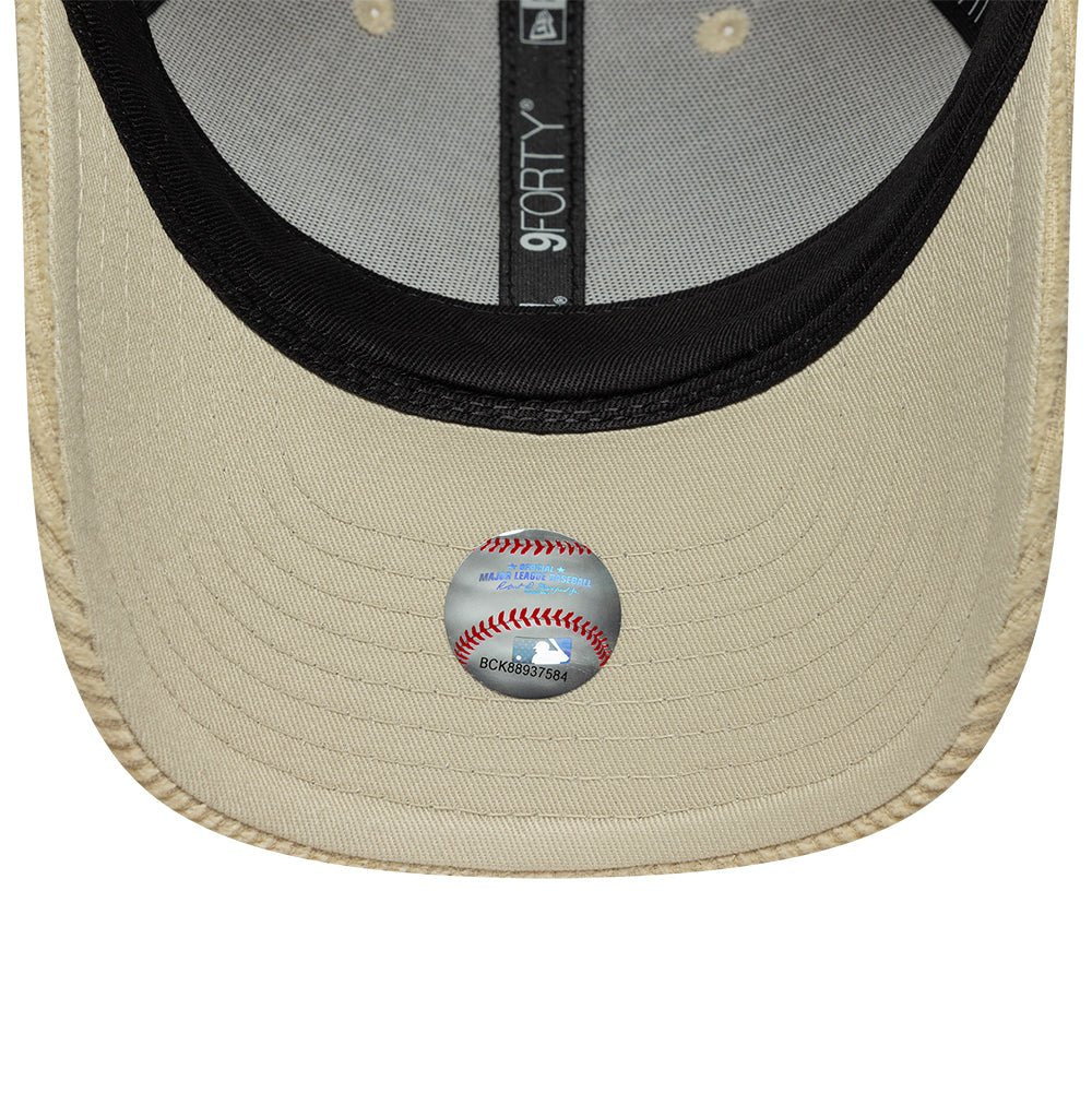 New Era 9FORTY NY Yankees Cap - M-Crown Cord Light Beige - ARARAT